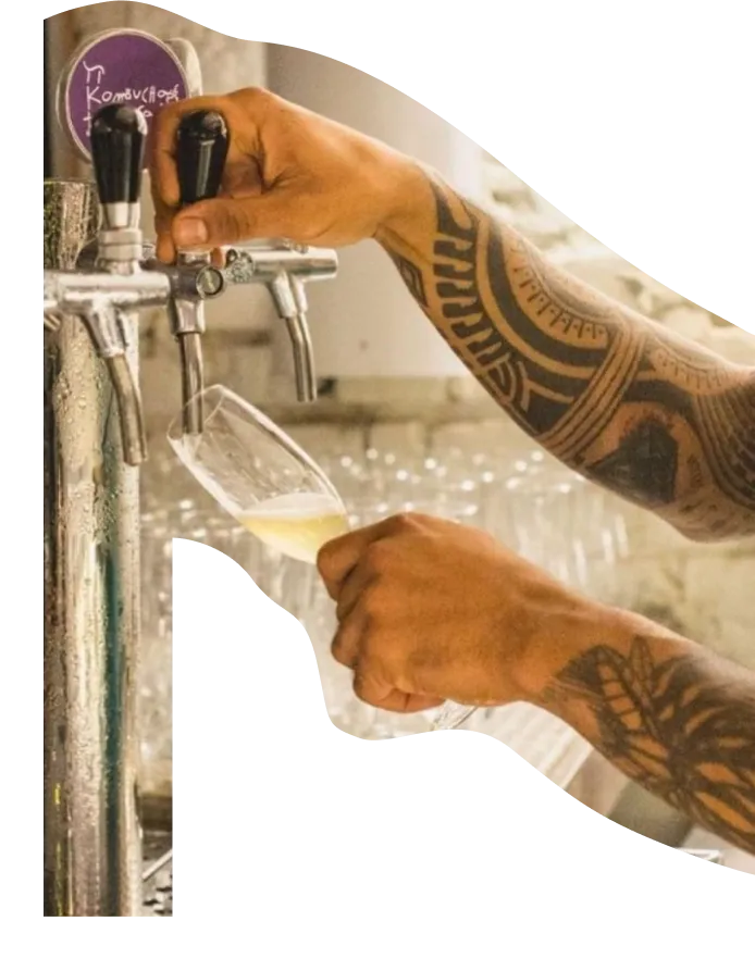 Kombucha da Pi sendo tirada na chopeira
